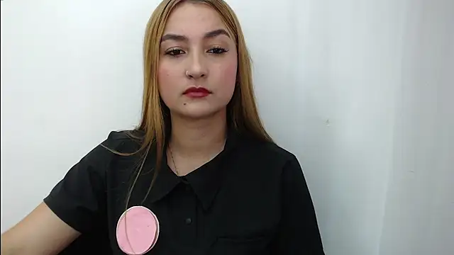 salome  lopez  online show from 7, 11, 2025