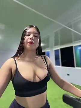 Snapshot of VAL_PRINCESS chatting on 3, 4, 2026 VAL PRINCESS online show from 3, 4, 2026