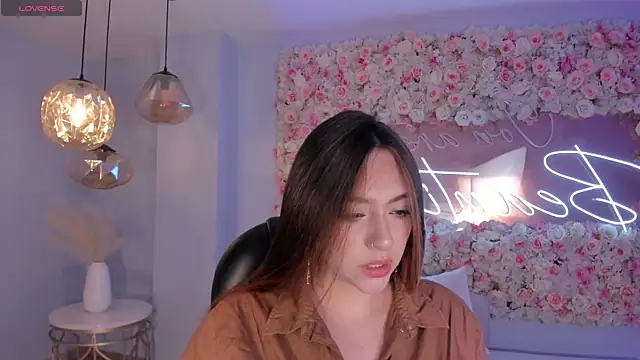 Snapshot of BellaRose_X chatting on 29, 12, 2024 BellaRose X online show from 29, 12, 2024