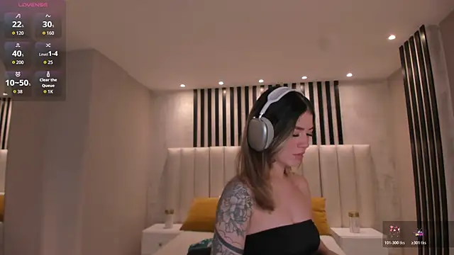 ViolettHansson online show from 29, 10, 2025