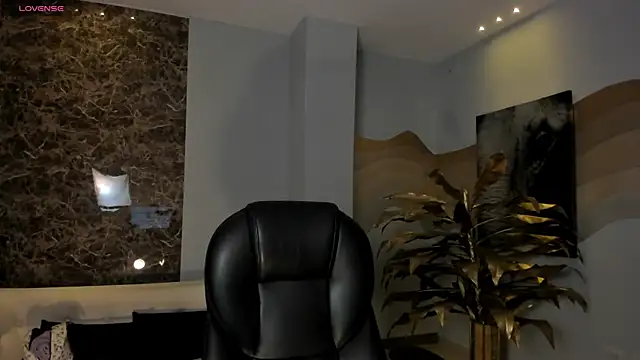 AliceHarper  online show from 13, 3, 2026