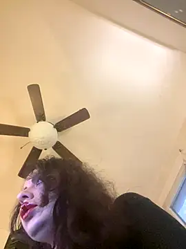 holyeroticss online show from 27, 9, 2025