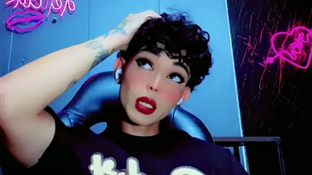 Snapshot of Marian_LV chatting on 21, 11, 2025 Marian LV online show from 21, 11, 2025