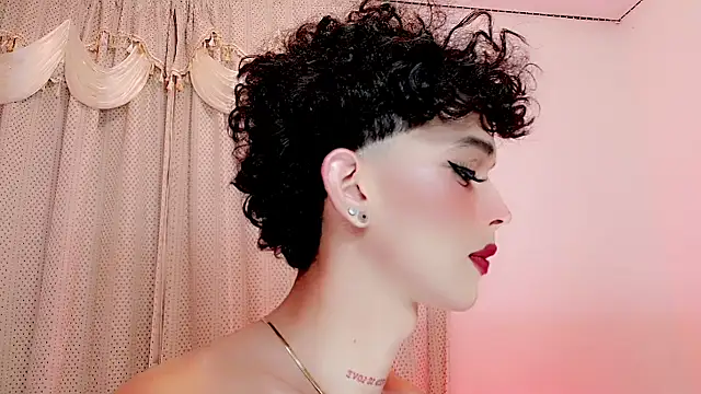 Snapshot of Marian_LV chatting on 14, 12, 2025 Marian LV online show from 14, 12, 2025