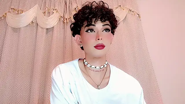 Snapshot of Marian_LV chatting on 14, 12, 2025 Marian LV online show from 14, 12, 2025