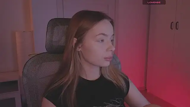  MayShy  online show from 25, 10, 2025