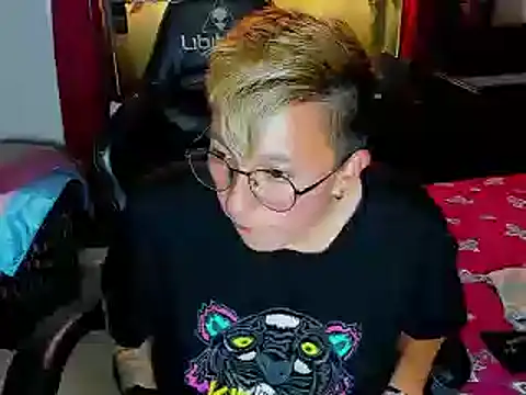 Sexyboy 666 online show from 5, 3, 2025