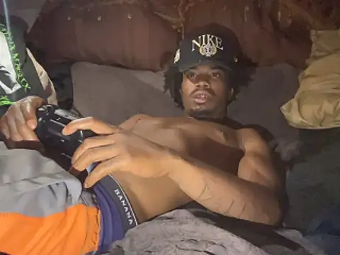 SlimeCrownzOut5 online show from 7, 3, 2026