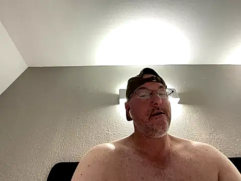 Snapshot of KrixKross chatting on 1, 12, 2025 KrixKross online show from 1, 12, 2025