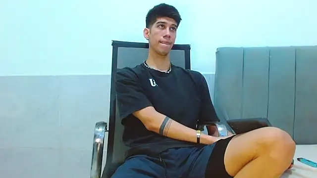 Snapshot of jhony-sex chatting on 5, 4, 2026 jhony-sex online show from 5, 4, 2026