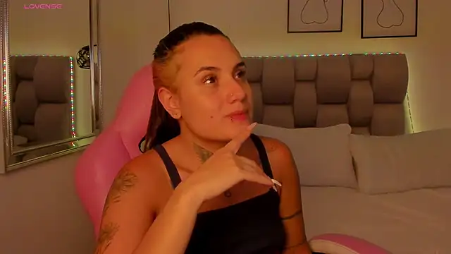 Susan-Sweet-7 online show from 12, 2, 2026