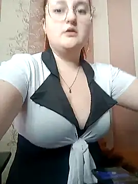 Snapshot of WhiteBellaX chatting on 10, 2, 2026 WhiteBellaX online show from 10, 2, 2026