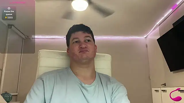 Snapshot of Lorenzo_hernandez chatting on 30, 9, 2025 Lorenzo hernandez online show from 30, 9, 2025