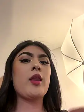 IrisBaker online show from 10, 9, 2025