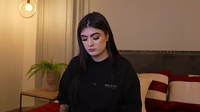 IrisBaker online show from 12, 9, 2025