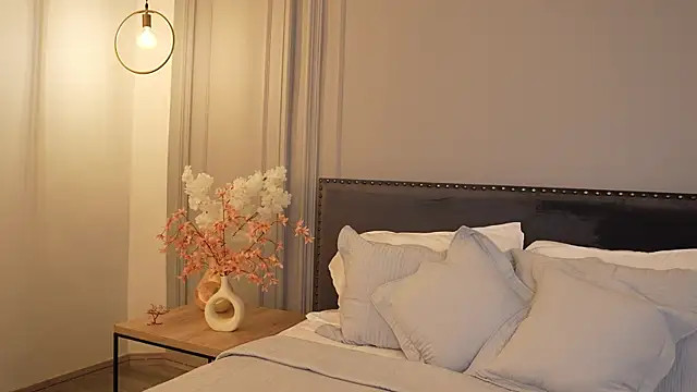 Snapshot of IrisBaker chatting on 10, 4, 2026 IrisBaker online show from 10, 4, 2026