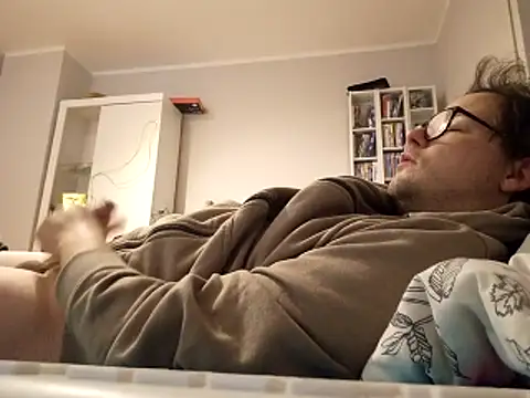 larsgessner30 online show from 28, 11, 2025