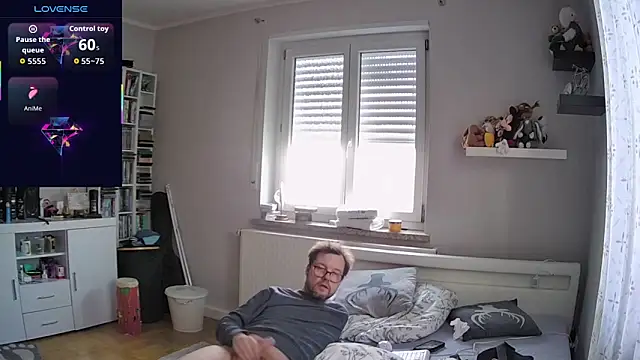 Snapshot of larsgessner30 chatting on 8, 3, 2026 larsgessner30 online show from 8, 3, 2026