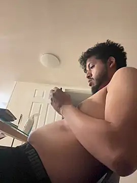 casadoscuriosos97 online show from 18, 12, 2024