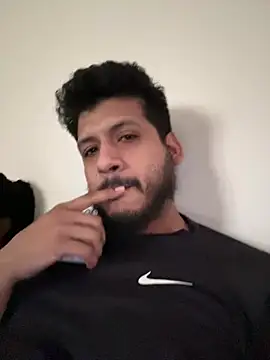 casadoscuriosos97 online show from 5, 2, 2025