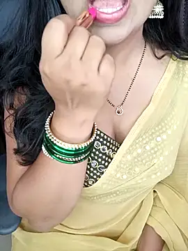 Snapshot of Tanvi-patil chatting on 16, 3, 2026 Tanvi-patil online show from 16, 3, 2026