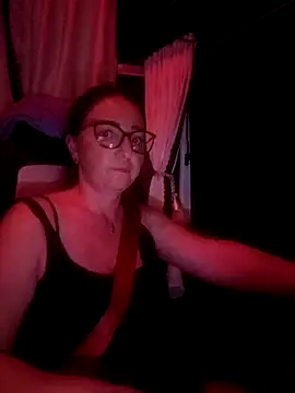 Snapshot of cuplubijoanna chatting on 6, 2, 2025 cuplubijoanna online show from 6, 2, 2025