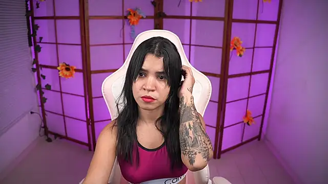 Snapshot of its_lola24 chatting on 1, 10, 2025 its lola24 online show from 1, 10, 2025