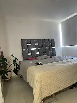 Snapshot of rossth1 chatting on 25, 2, 2026 rossth1 online show from 25, 2, 2026