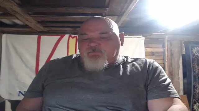 Snapshot of Newfiesausage1972 chatting on 18, 4, 2026 Newfiesausage1972 online show from 18, 4, 2026