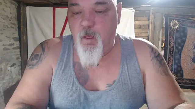 Snapshot of Newfiesausage1972 chatting on 19, 4, 2026 Newfiesausage1972 online show from 19, 4, 2026