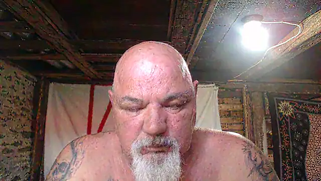 Snapshot of Newfiesausage1972 chatting on 2, 6, 2026 Newfiesausage1972 online show from 2, 6, 2026