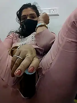 Snapshot of Simaran_bhabhi chatting on 5, 4, 2026 Simaran bhabhi online show from 5, 4, 2026