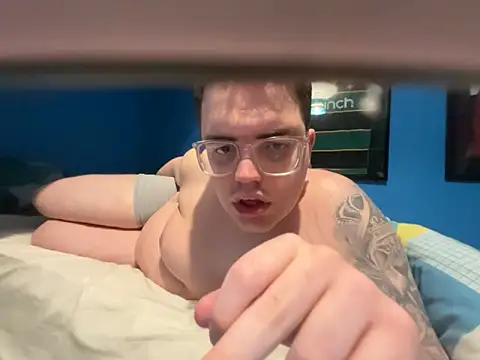 Snapshot of TomMusgrove chatting on 25, 4, 2026 TomMusgrove online show from 25, 4, 2026