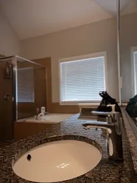 1BeautyN1Beast online show from 25, 9, 2025