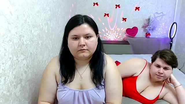 Snapshot of BeckyAndHellen chatting on 11, 2, 2025 BeckyAndHellen online show from 11, 2, 2025