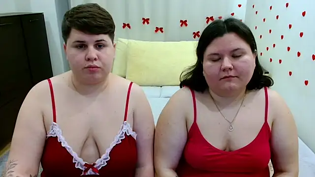 BeckyAndHellen online show from 22, 10, 2025