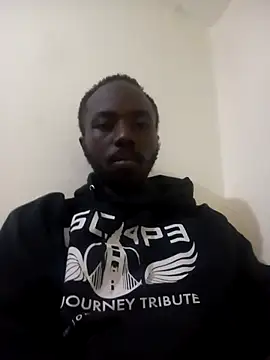 Snapshot of Cedric254 chatting on 29, 10, 2025 Cedric254 online show from 29, 10, 2025