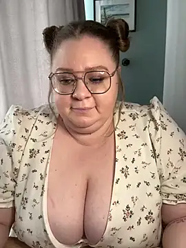 Snapshot of Chloe_WS chatting on 28, 2, 2025 Chloe WS online show from 28, 2, 2025