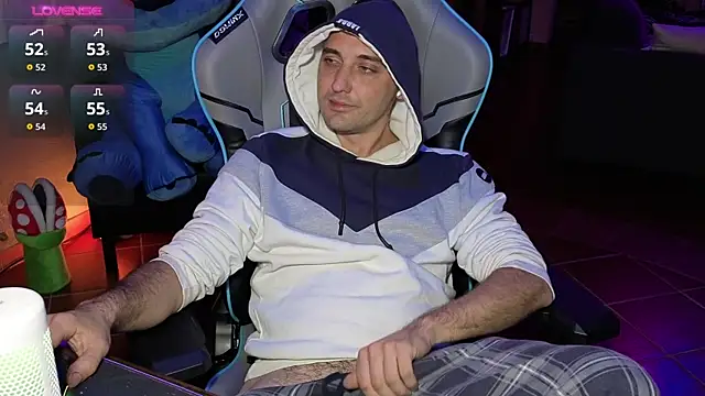 Snapshot of Gil_gamesh90 chatting on 26, 10, 2025 Gil gamesh90 online show from 26, 10, 2025