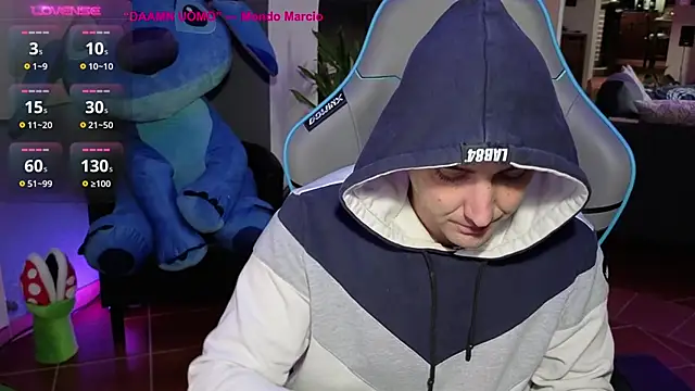 Snapshot of Gil_gamesh90 chatting on 24, 11, 2025 Gil gamesh90 online show from 24, 11, 2025