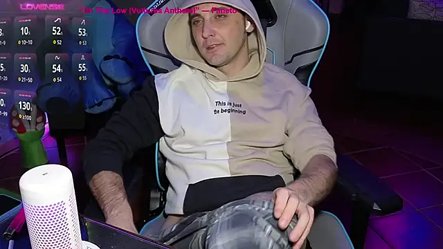 Snapshot of Gil_gamesh90 chatting on 14, 1, 2026 Gil gamesh90 online show from 14, 1, 2026