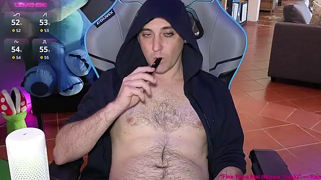 Snapshot of Gil_gamesh90 chatting on 1, 5, 2026 Gil gamesh90 online show from 1, 5, 2026