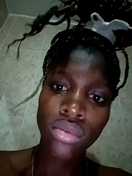 Snapshot of givana_love chatting on 4, 12, 2024 givana love online show from 4, 12, 2024