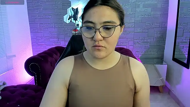 Snapshot of conniejames_m chatting on 27, 10, 2025 conniejames m online show from 27, 10, 2025