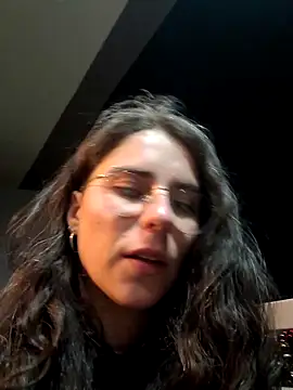 Snapshot of atenealovve_77 chatting on 15, 11, 2025 atenealovve 77 online show from 15, 11, 2025