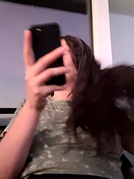 Snapshot of atenealovve_77 chatting on 17, 11, 2025 atenealovve 77 online show from 17, 11, 2025