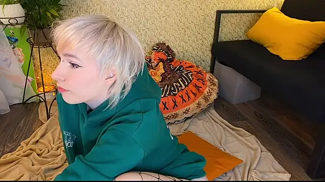 EmmyAmbros online show from 16, 12, 2025