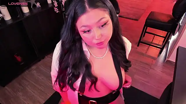 Lena sweetx online show from 16, 2, 2025