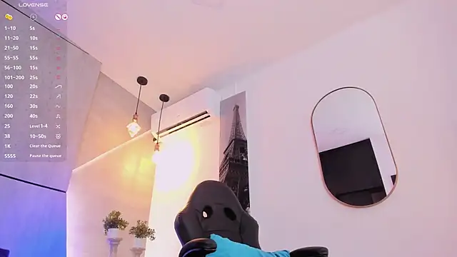 Snapshot of danii_hill_ chatting on 4, 3, 2025 danii hill online show from 4, 3, 2025