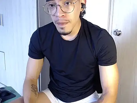 Snapshot of BigDragonBoy chatting on 1, 2, 2026 BigDragonBoy online show from 1, 2, 2026